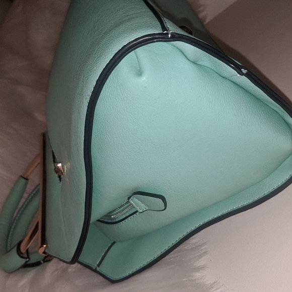 Satchel Cross Body  - Picture 6 of 11